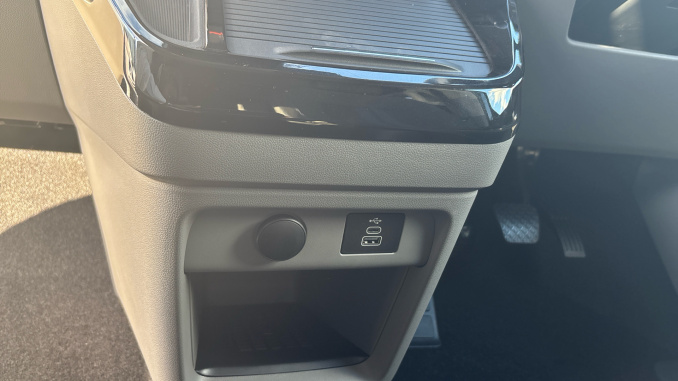 Ford Transit Custom 320 L1 Petrol Fwd 2.5 PHEV 232ps H1 Van Sport Auto - Image 50